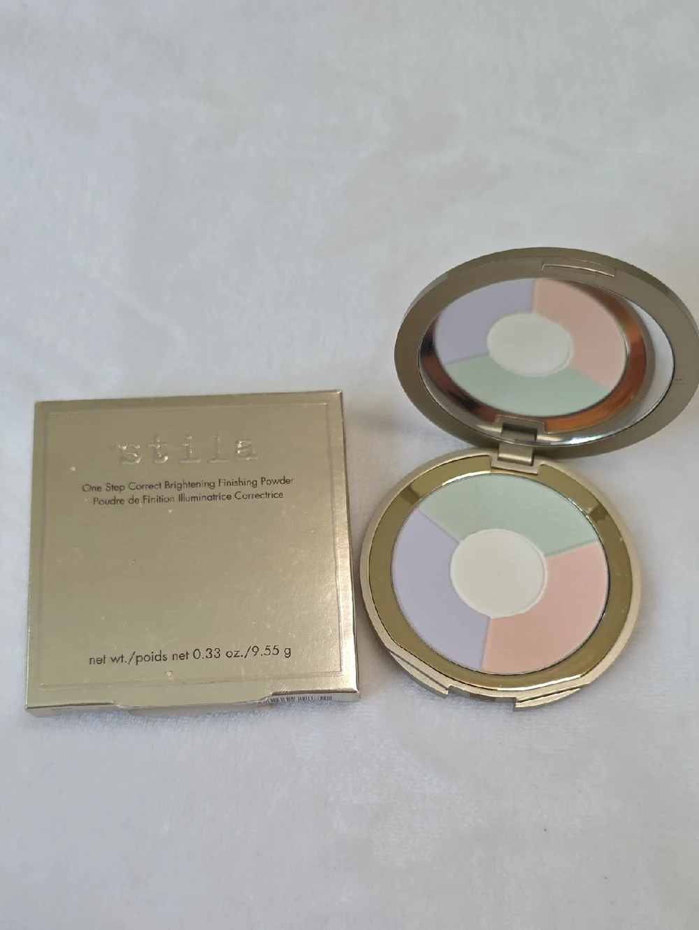 NIB Stila One Step Correct Brightening Finishing Powder